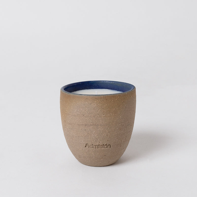 Handcrafted Vessel Candle  Ámbar Tarde